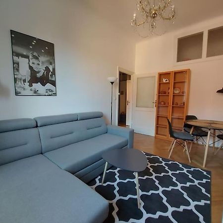 Warsaw Holiday Apartment Экстерьер фото