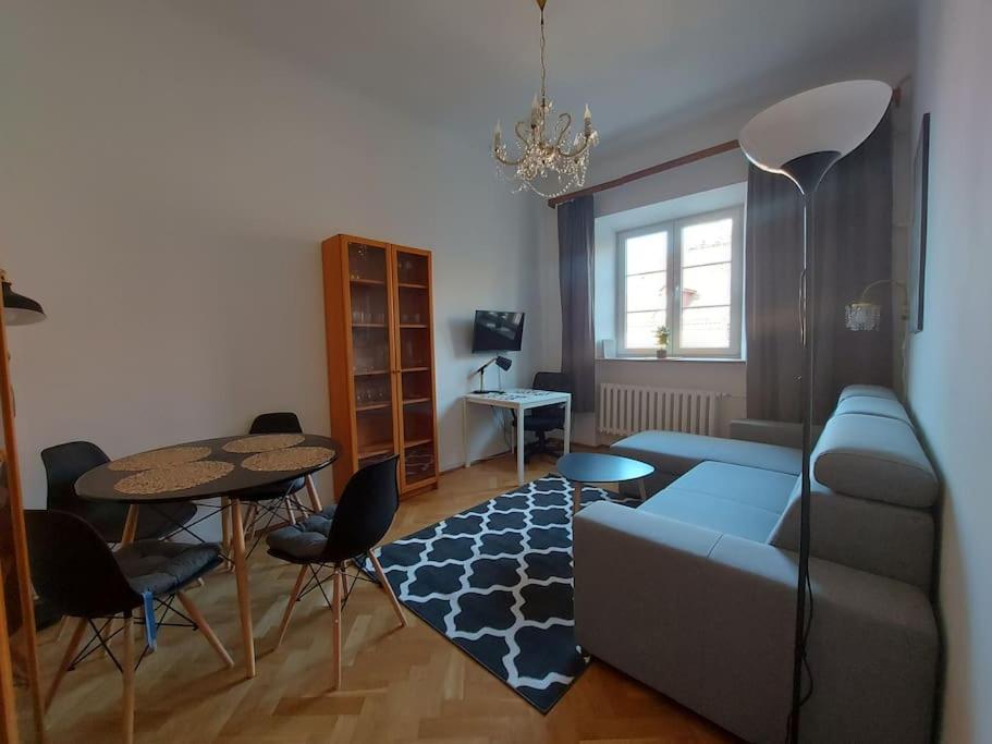 Warsaw Holiday Apartment Экстерьер фото